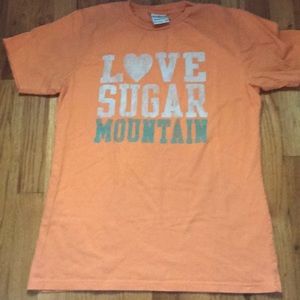 Sugar Mountain ski lodge shirt, XL